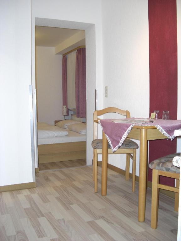 Gasthof Rhoenperle Kothen  Room photo