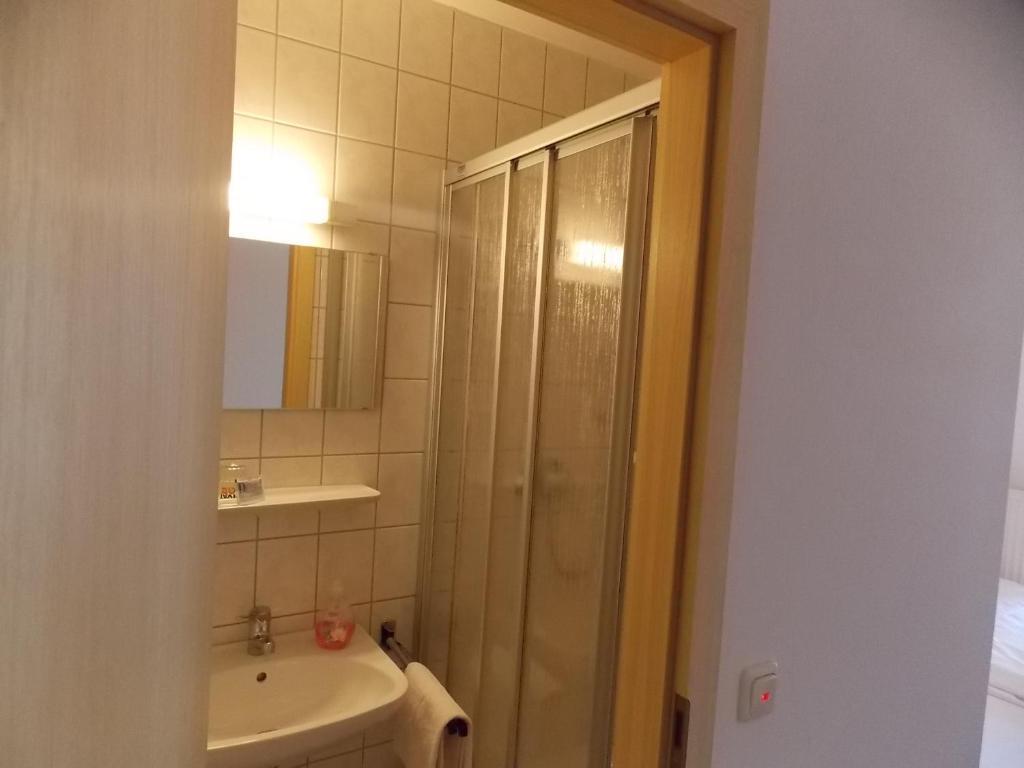 Gasthof Rhoenperle Kothen  Room photo